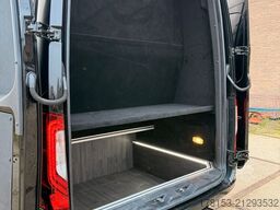 Mercedes-Benz Sprinter 519 Luxury Line Minibus