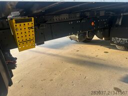 Iveco 140e25
