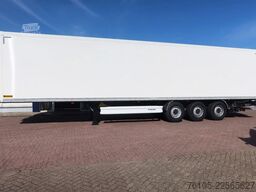 Wielton 3 Asser. Gesloten met Dhollandia klep 2500 kg L...