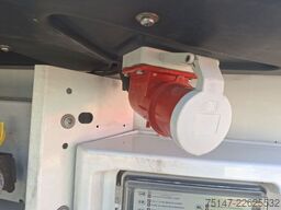 SCHMITZ CARGOBULL 3-Achs Tiefkühler Doppelstock Balken Thermo King