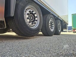 SCHMITZ CARGOBULL 3-Achs Tiefkühler Doppelstock Balken Thermo King