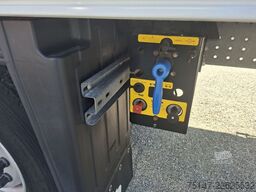 SCHMITZ CARGOBULL 3-Achs Tiefkühler Doppelstock Balken Thermo King