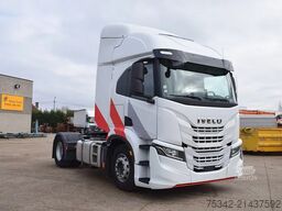 Iveco S-WAY AT460S
