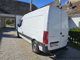 Mercedes-Benz 311CDI