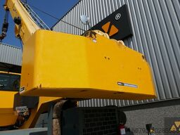 Grove RT700E