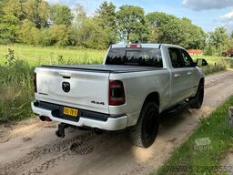 Ram RAM 1500 SPORT CREW CAB