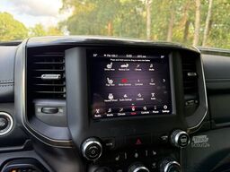 Ram RAM 1500 SPORT CREW CAB