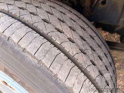 Volvo FM 330 19T FRIGO - CARRIER SUPRA 950MT + LIFT -...