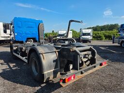VOLVO FL 290