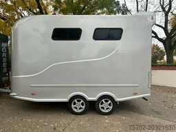 Steinsberger Anka 3-Pferdeanhänger