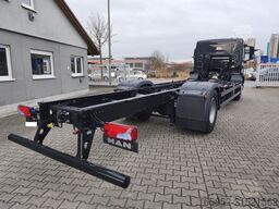 MAN TGM 18.320 4x2 BL CH Fahrgestell Euro 6 Rechtsl...