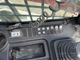 Takeuchi TL12 V-2 HIGH FLOW