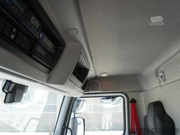 Renault D210 12T / Bitemperature Refrigerator