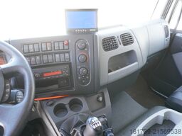 Renault D210 12T / Bitemperature Refrigerator