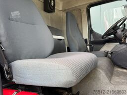 Volvo FL240 / 213.000...KM / Tail Lift / TUV: 10-2026...