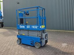Genie GS1932 Electric, Working Height 7.8 m, 227kg Capac