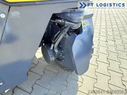 Combilift CB4500 GAS TRIPLEX 6400 FORK POSITIONER