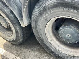 Mercedes-Benz Arocs 3243