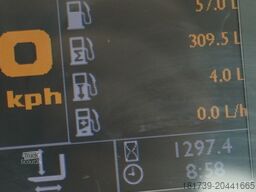 JCB 535-95 / 3.5 T / range 9.5 m / joystick