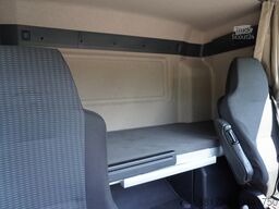 MAN TGL 12.190 / Curtainsider 19 EPAL