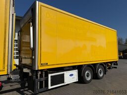 MERCEDES-BENZ 2540 LL 6x2/4 Kühlkoffer 8.2m LBW 2,5t  Carrier