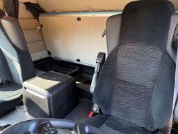 MERCEDES-BENZ 2540 LL 6x2/4 Kühlkoffer 8.2m LBW 2,5t  Carrier