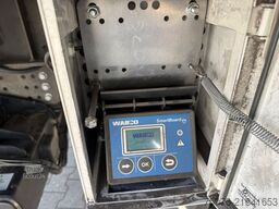 MERCEDES-BENZ 2540 LL 6x2/4 Kühlkoffer 8.2m LBW 2,5t  Carrier