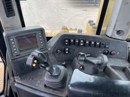 Caterpillar D8T - 2021 Rebuild CE / EPA
