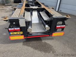 Van Hool 3-ASSIGE OPLEGGER A3C002 20/30 FT ADR trailer.