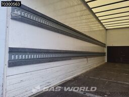 Mercedes Atego 818 4X2 8tonner Automatic 1500kg Ladebord...