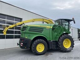 John Deere 8600 mit 460 Plus Stalkbuster