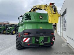 John Deere 8600 mit 460 Plus Stalkbuster