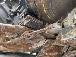 John Deere 8600 mit 460 Plus Stalkbuster