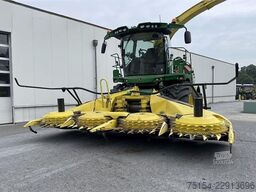 John Deere 8600 mit 460 Plus Stalkbuster