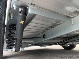 Debon Trailer schön blau Roadster 700 Alufelge darklin