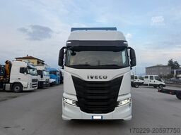 Iveco S-WAY 570