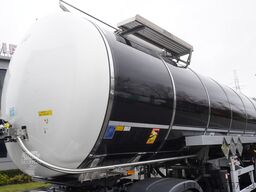 Lag O-3-ST L4BH bitumen semi-trailer / ADR
