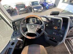 Mercedes-Benz Tourismo L 17 RHD