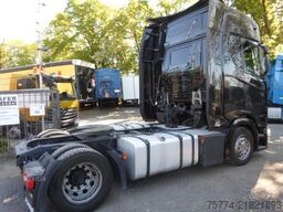 SCANIA S 500/Low Deck mit Auflieger Getränke