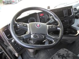 SCANIA S 500/Low Deck mit Auflieger Getränke