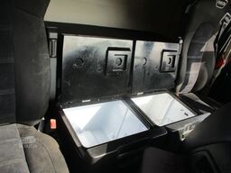 IVECO S WAY 460 LNG | AIRCO | INTARDER | 2 BEDS | CC |