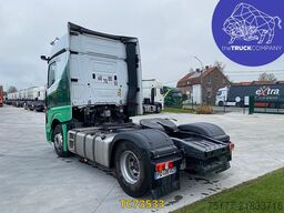 Mercedes-Benz Actros 1848