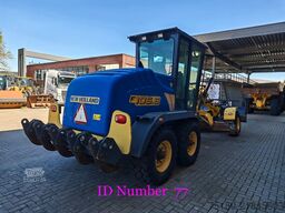 New Holland F 106.6