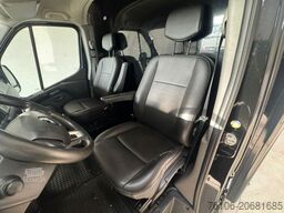 RENAULT Master Tiefrahmenkoffer mit Rampe *Kamera*