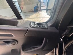 RENAULT Master Tiefrahmenkoffer mit Rampe *Kamera*