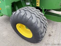 John Deere V451 G PRASA ROLUJĄCA