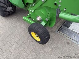 John Deere V451 G PRASA ROLUJĄCA