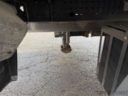 SCHMITZ CARGOBULL 2 Achs Tandem Koffer Durchladesystem LBW defekt