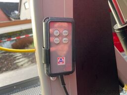 VOLKSWAGEN CRAFTER 2.0 TDI 8 SITZER KLIMA 1.HAND HECKLIFT