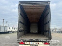 Schmitz Cargobull Curtainsider Mega